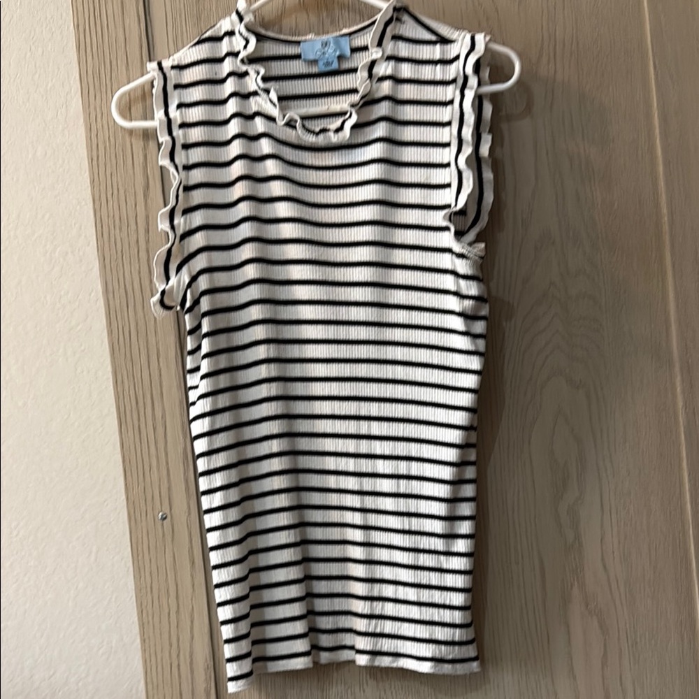 CeCe Black and White Ribbed Muscle Tee